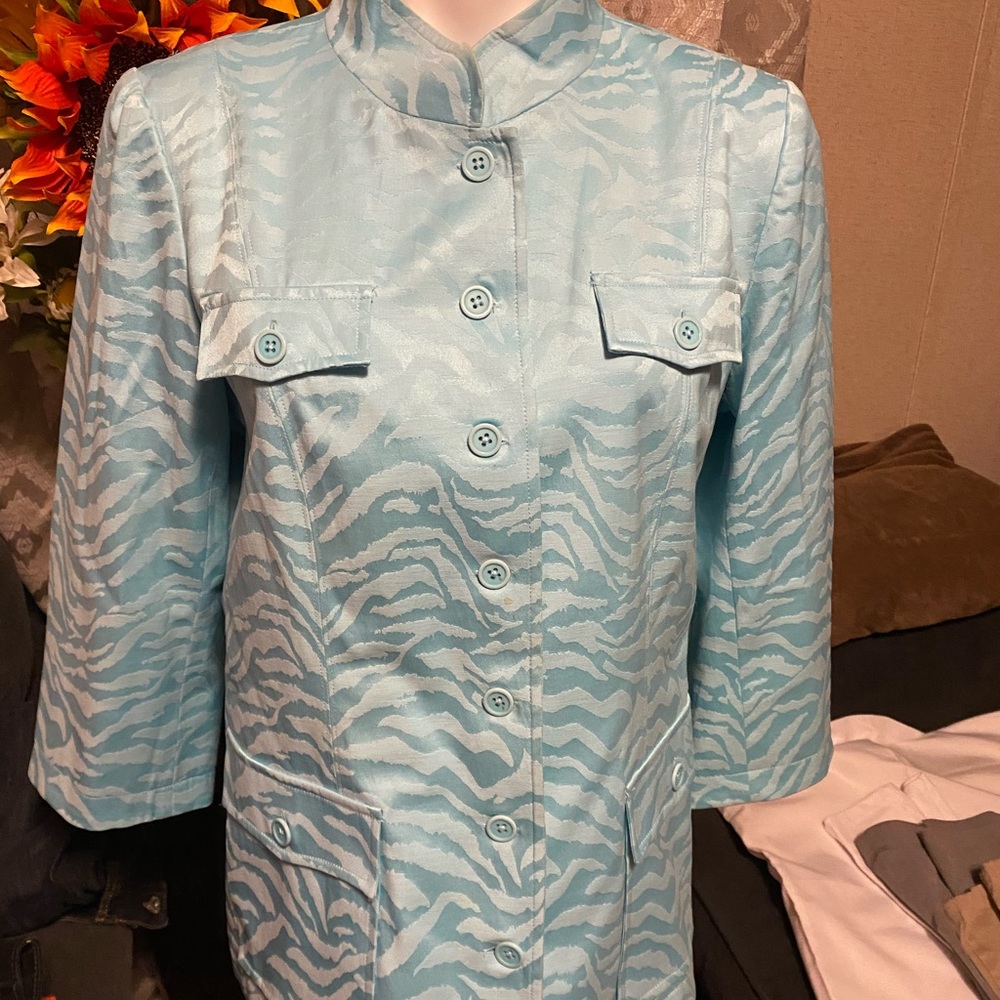 Beautiful Light Weight Jacket - image 1